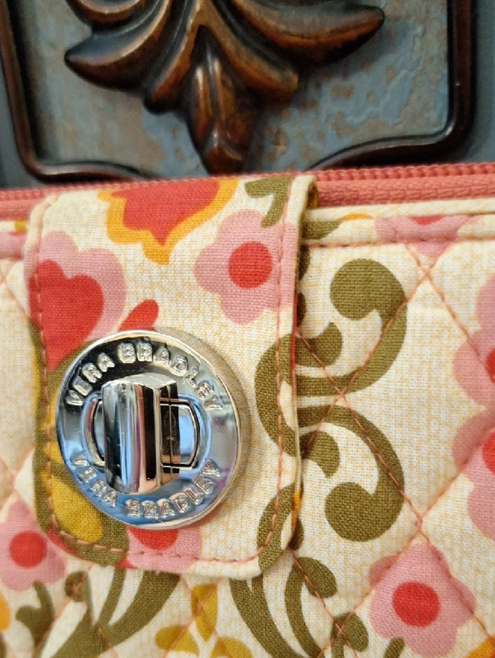 Vera Bradley Pink Floral Quilted Wallet. NWOT Never Used - Picture 3 of 13